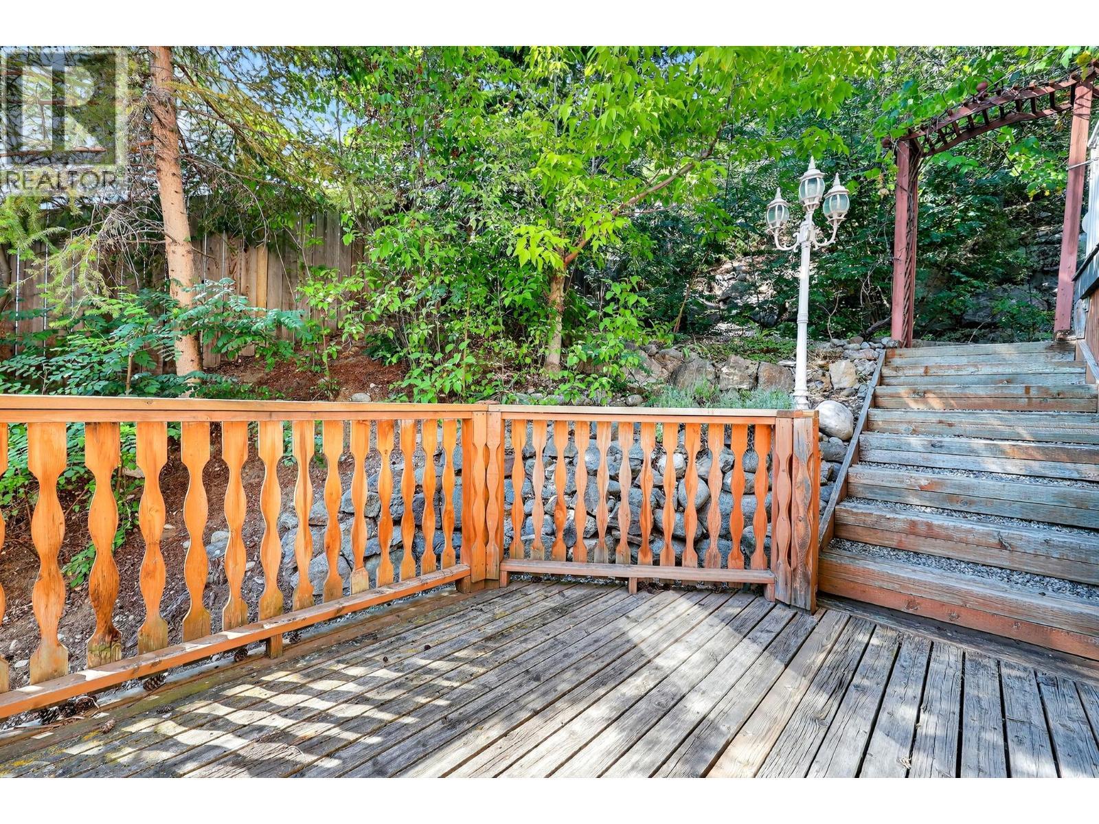 5220 Sutherland Road, Peachland, BC - Outdoor With Deck Patio Veranda