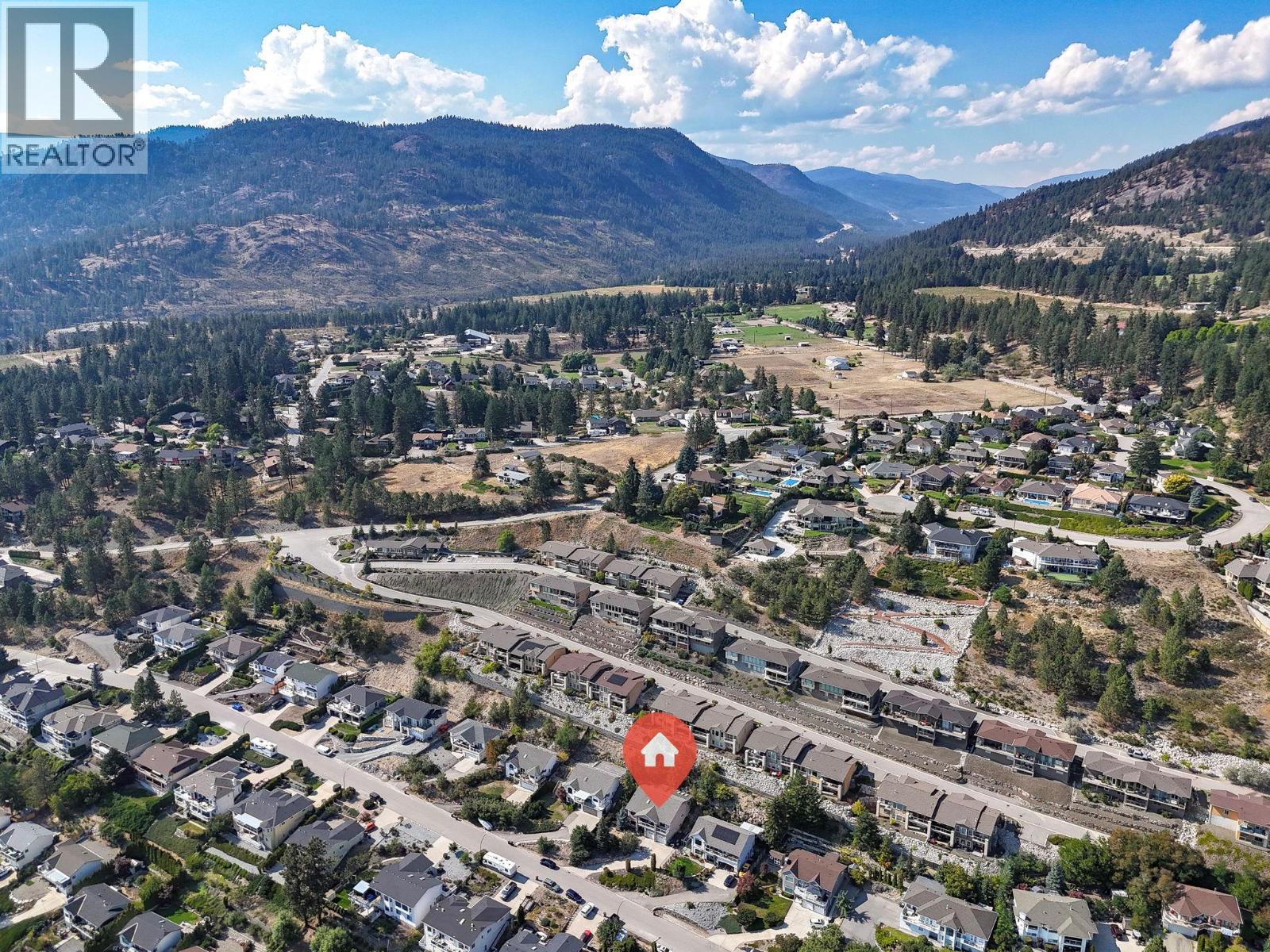 5220 Sutherland Road, Peachland, BC - Outdoor With View