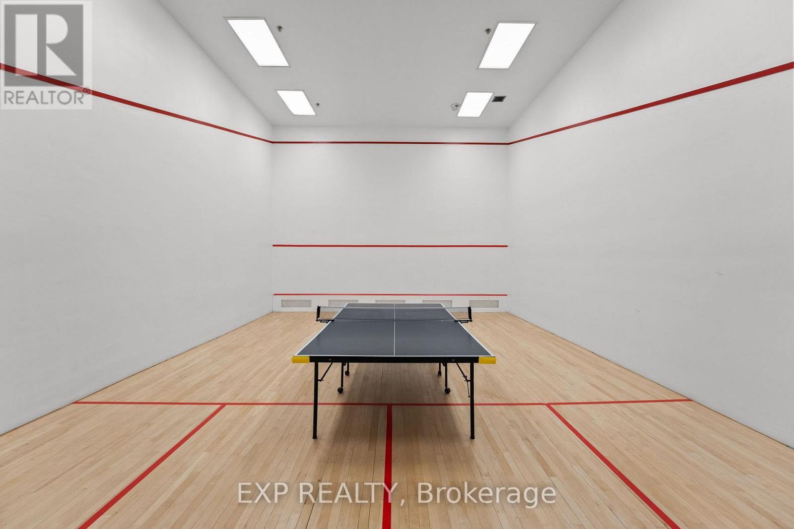 521 - 32 Clarissa Drive, Richmond Hill, ON - Indoor Photo Showing Other Room