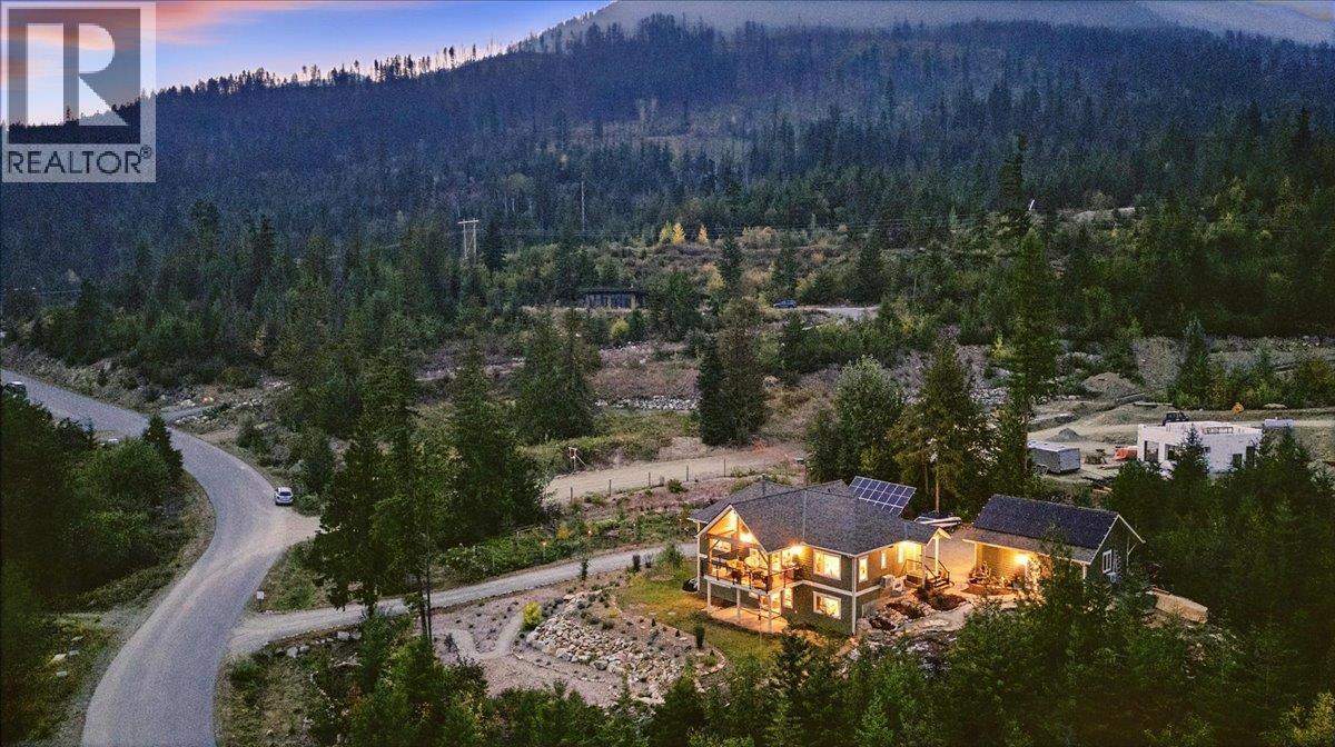 320 Mountain View Drive, Nelson, BC - Outdoor With View