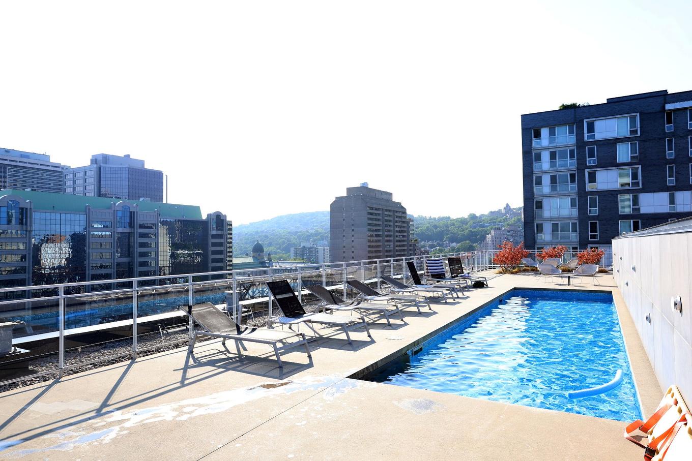 Piscine - 805-1265 Rue Lambert-Closse, Montréal (Ville-Marie), QC - Outdoor With In Ground Pool