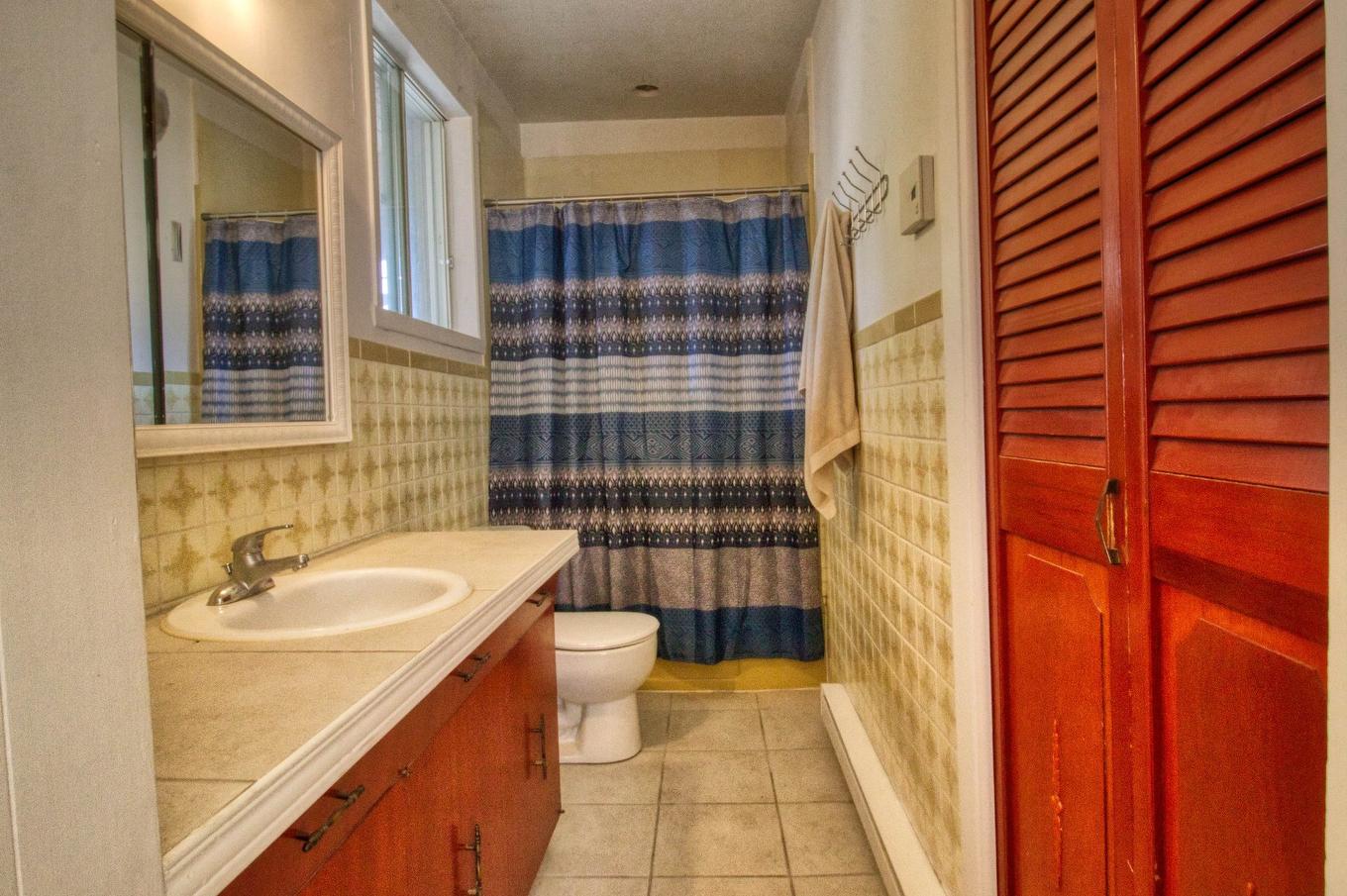 Bathroom - 25 - 27B Rue Lambton, Ormstown, QC - Indoor Photo Showing Bathroom