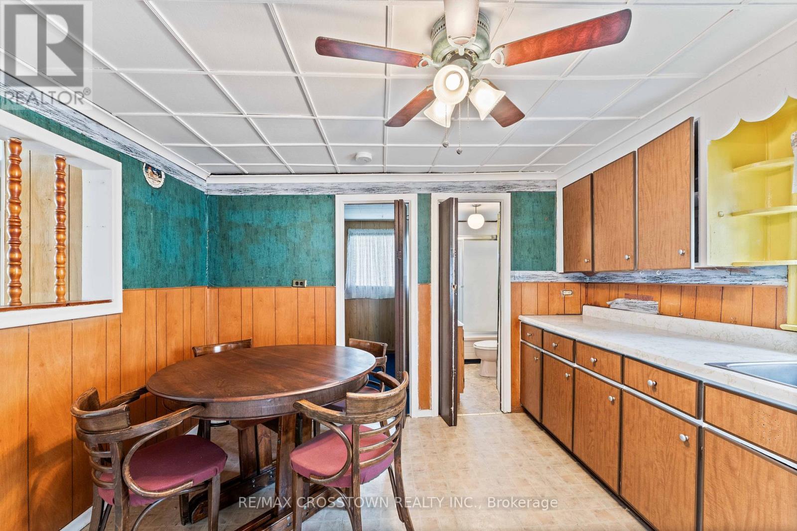 132 Dunedin Street, Orillia, ON - Indoor