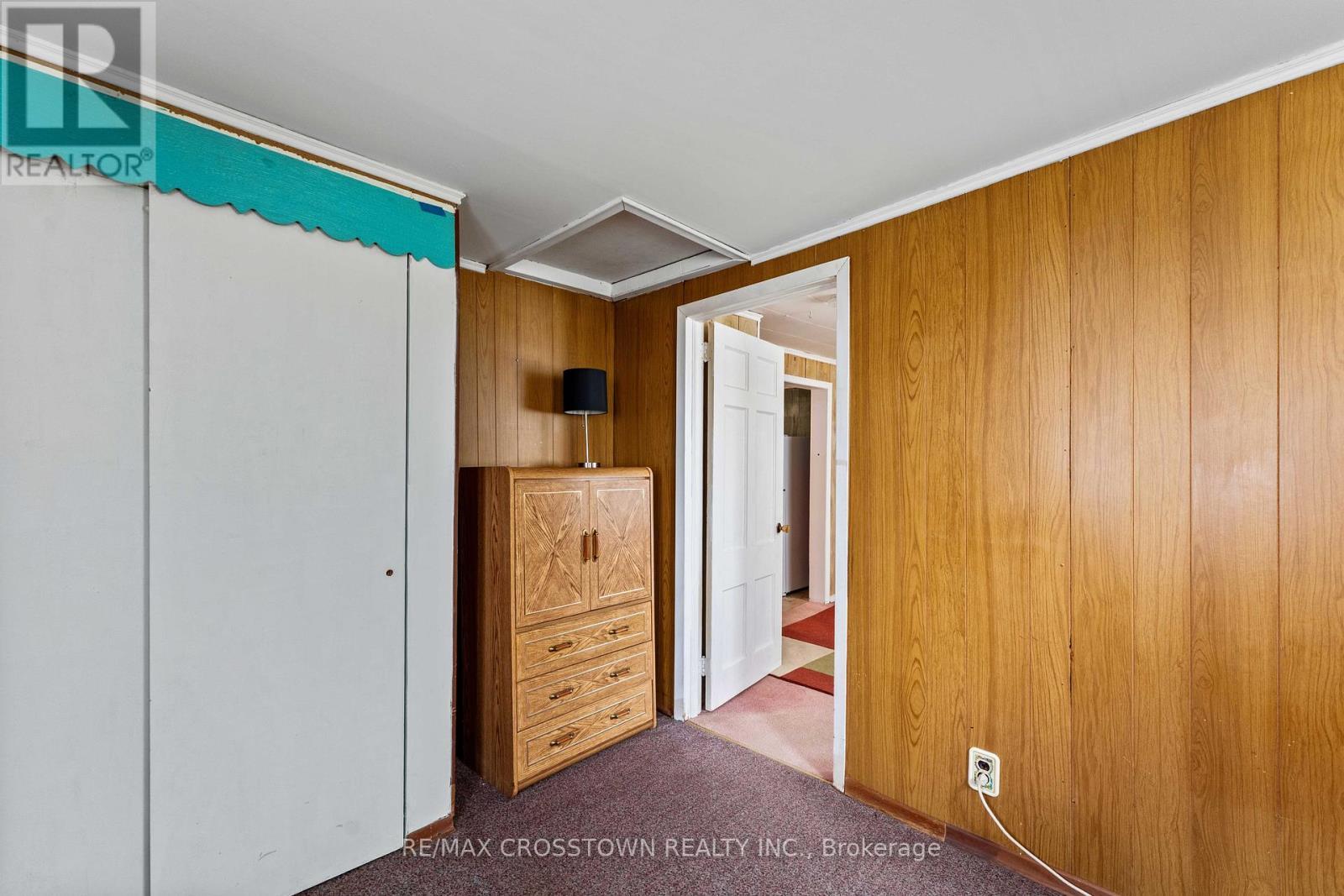 132 Dunedin Street, Orillia, ON - Indoor