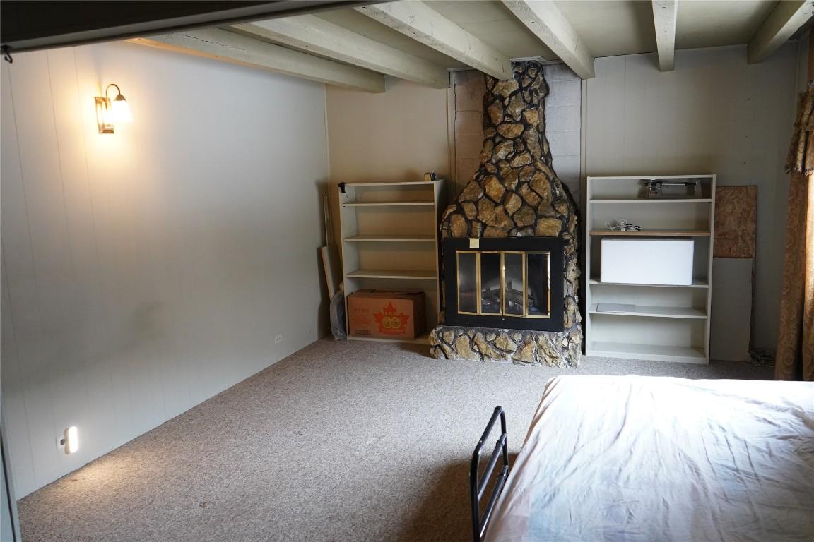 6805 Cariboo 97 Highway, Clinton, BC - Indoor With Fireplace