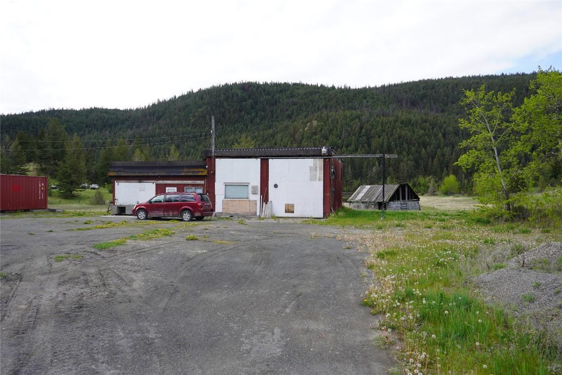 6805 Cariboo 97 Highway, Clinton, BC - Outdoor