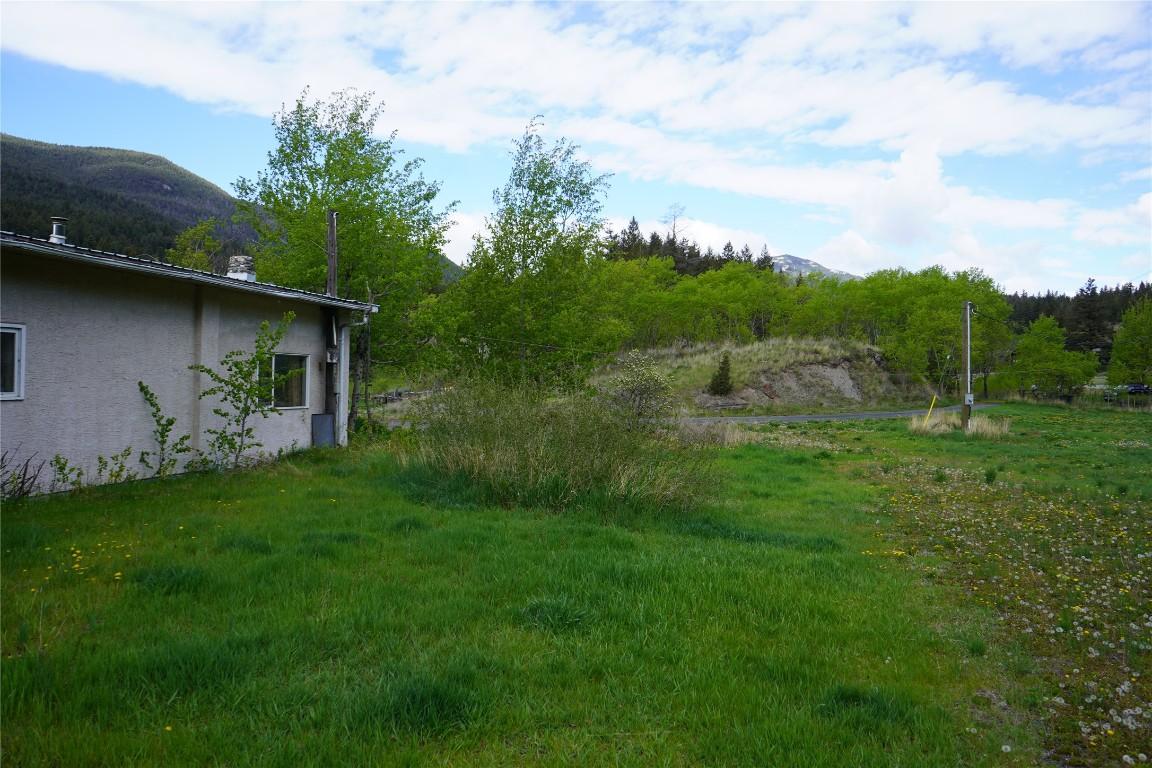 6805 Cariboo 97 Highway, Clinton, BC - Outdoor With View
