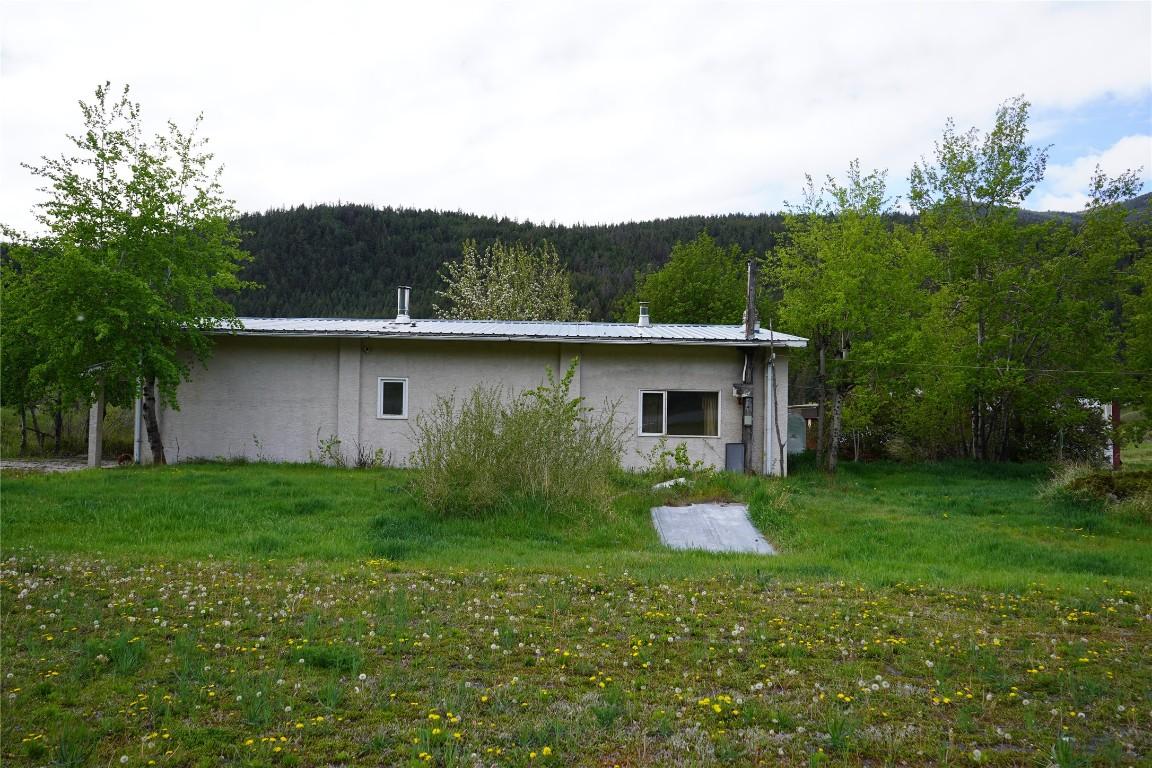 6805 Cariboo 97 Highway, Clinton, BC - Outdoor