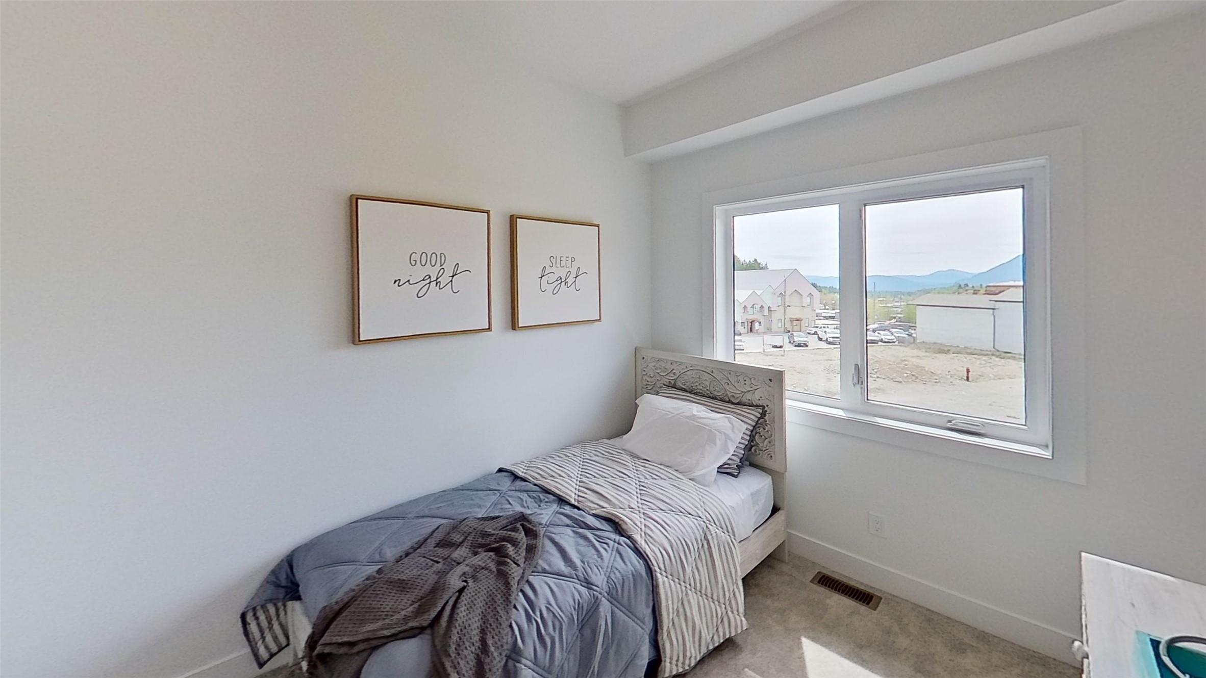 204-70 Boundary Street, Kimberley, BC - Indoor Photo Showing Bedroom