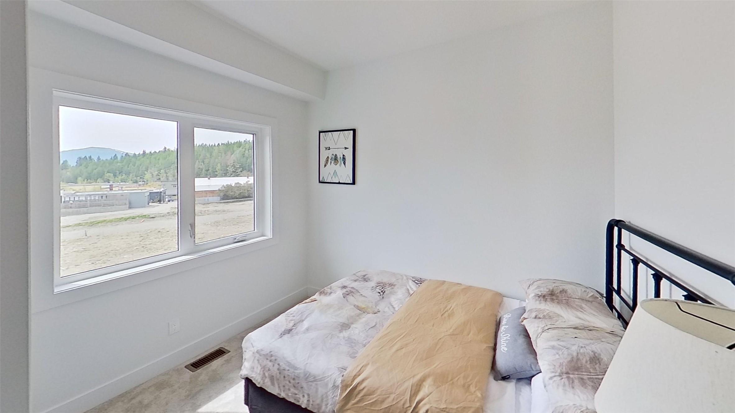204-70 Boundary Street, Kimberley, BC - Indoor Photo Showing Bedroom