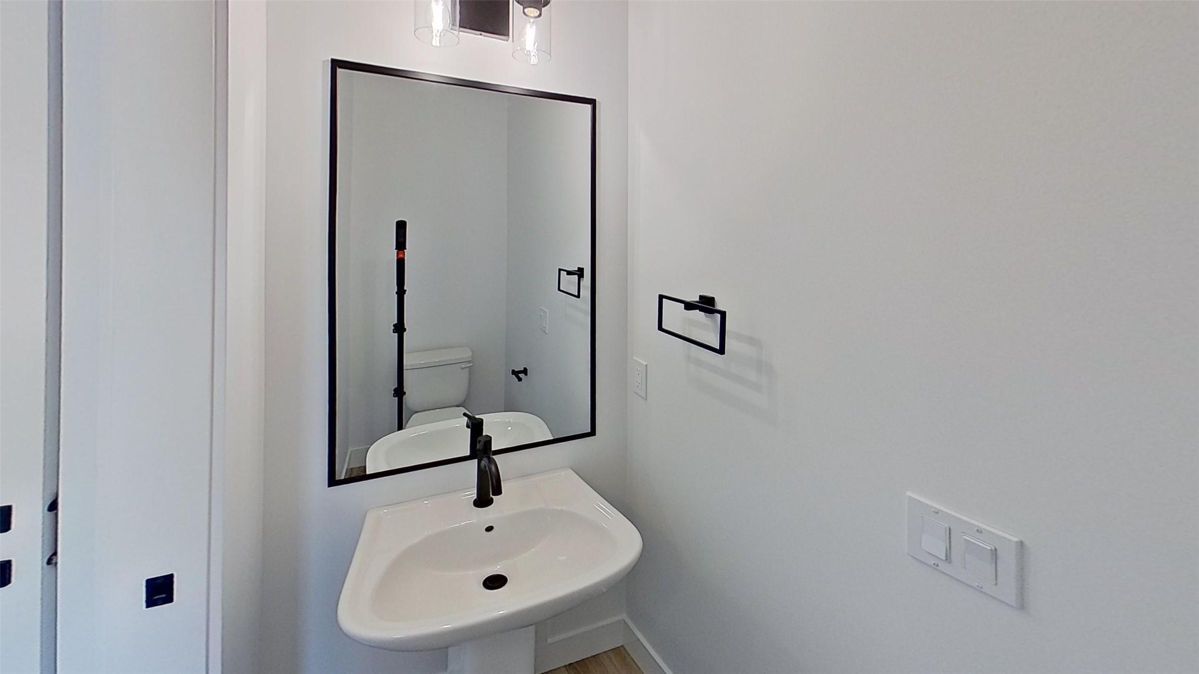 204-70 Boundary Street, Kimberley, BC - Indoor Photo Showing Bathroom
