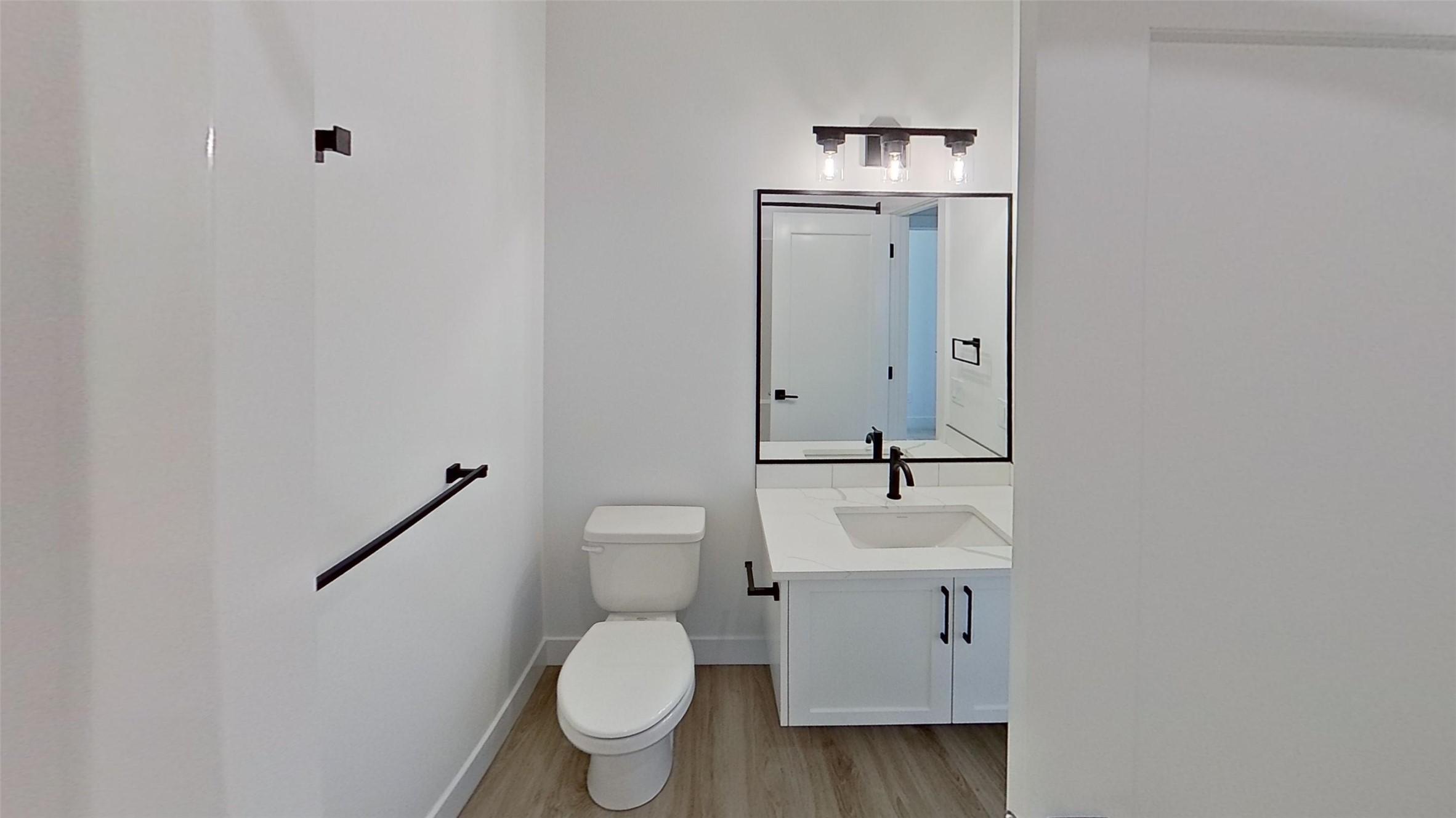 204-70 Boundary Street, Kimberley, BC - Indoor Photo Showing Bathroom