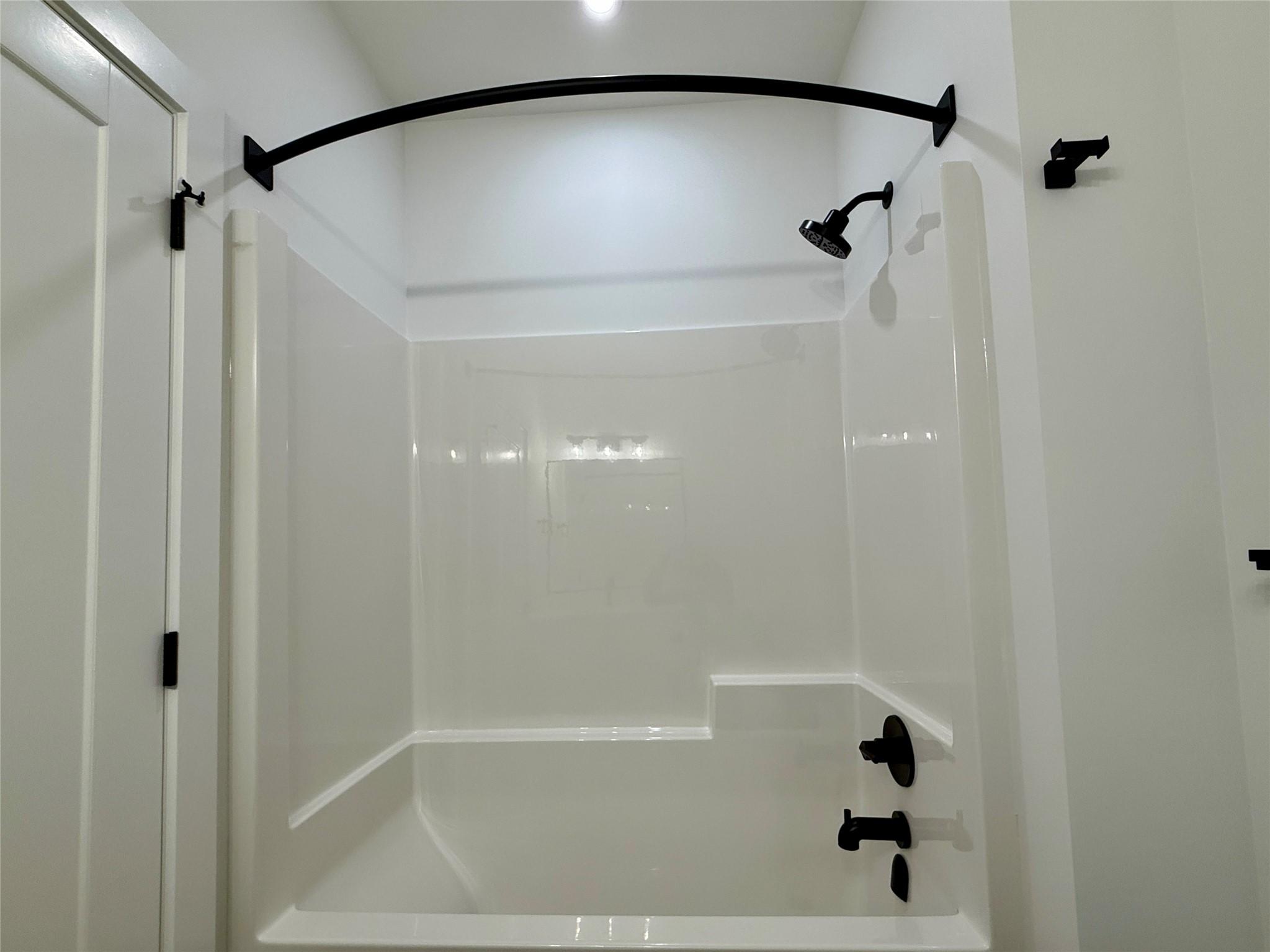 204-70 Boundary Street, Kimberley, BC - Indoor Photo Showing Bathroom