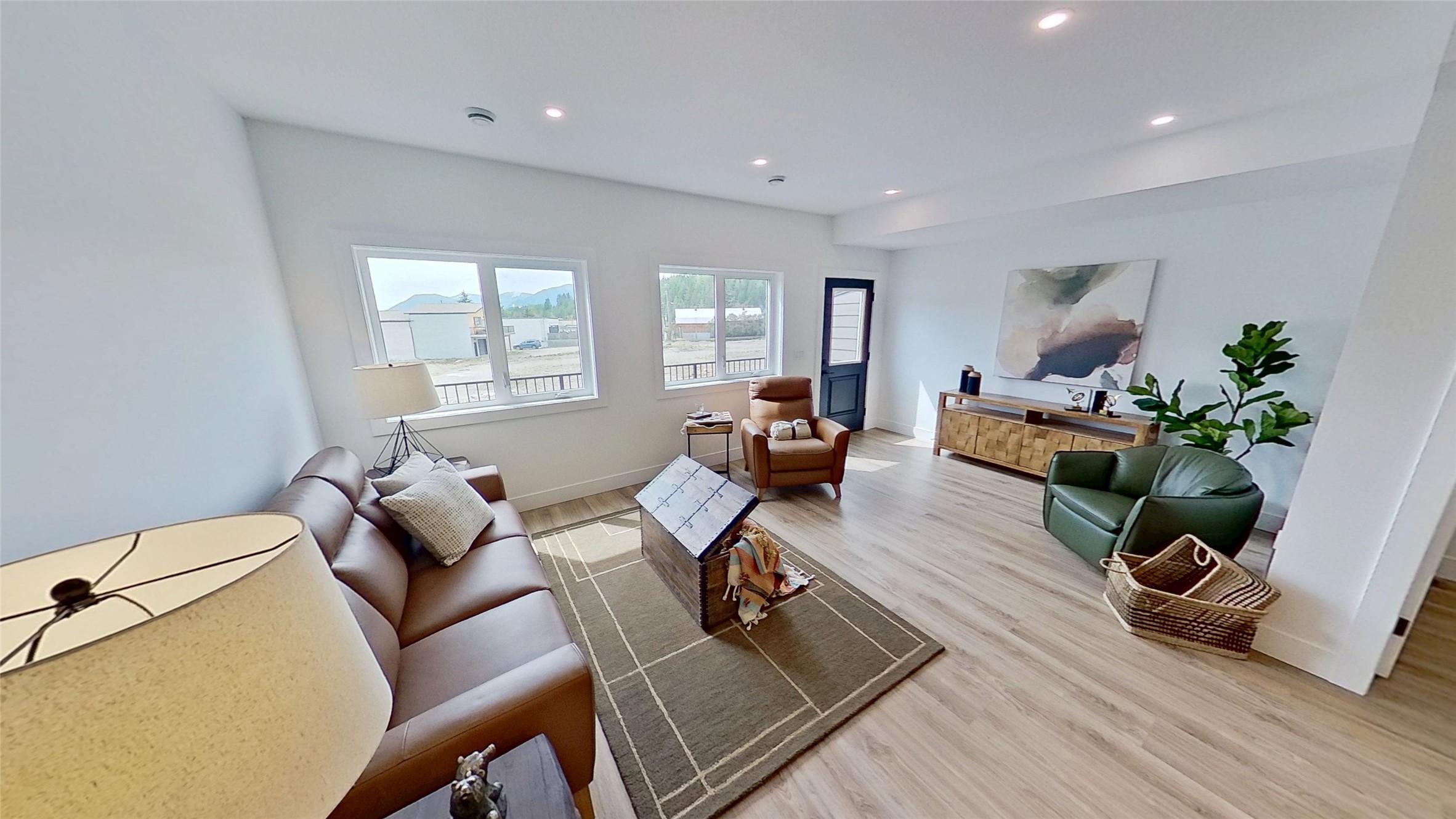 204-70 Boundary Street, Kimberley, BC - Indoor Photo Showing Living Room