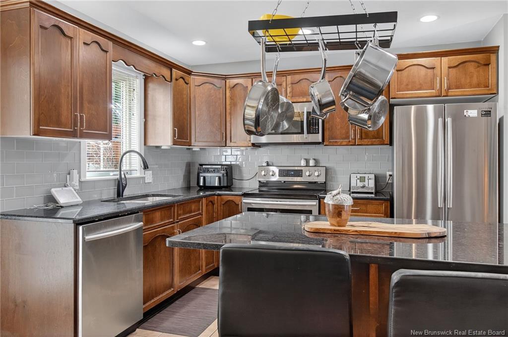 28 Glenforest Dr, Riverview, NB