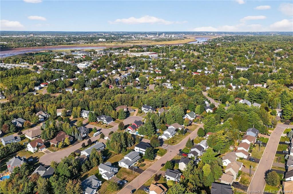 28 Glenforest Dr, Riverview, NB