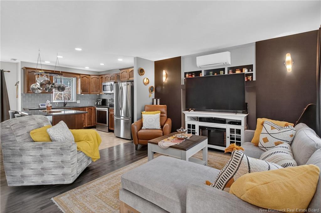 28 Glenforest Dr, Riverview, NB