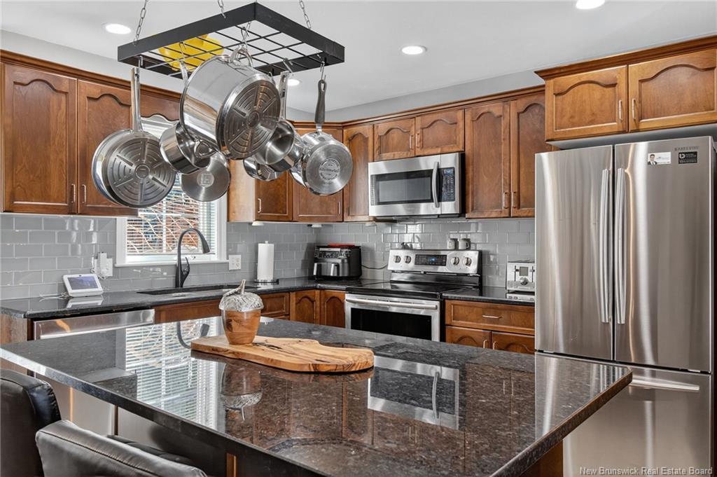 28 Glenforest Dr, Riverview, NB