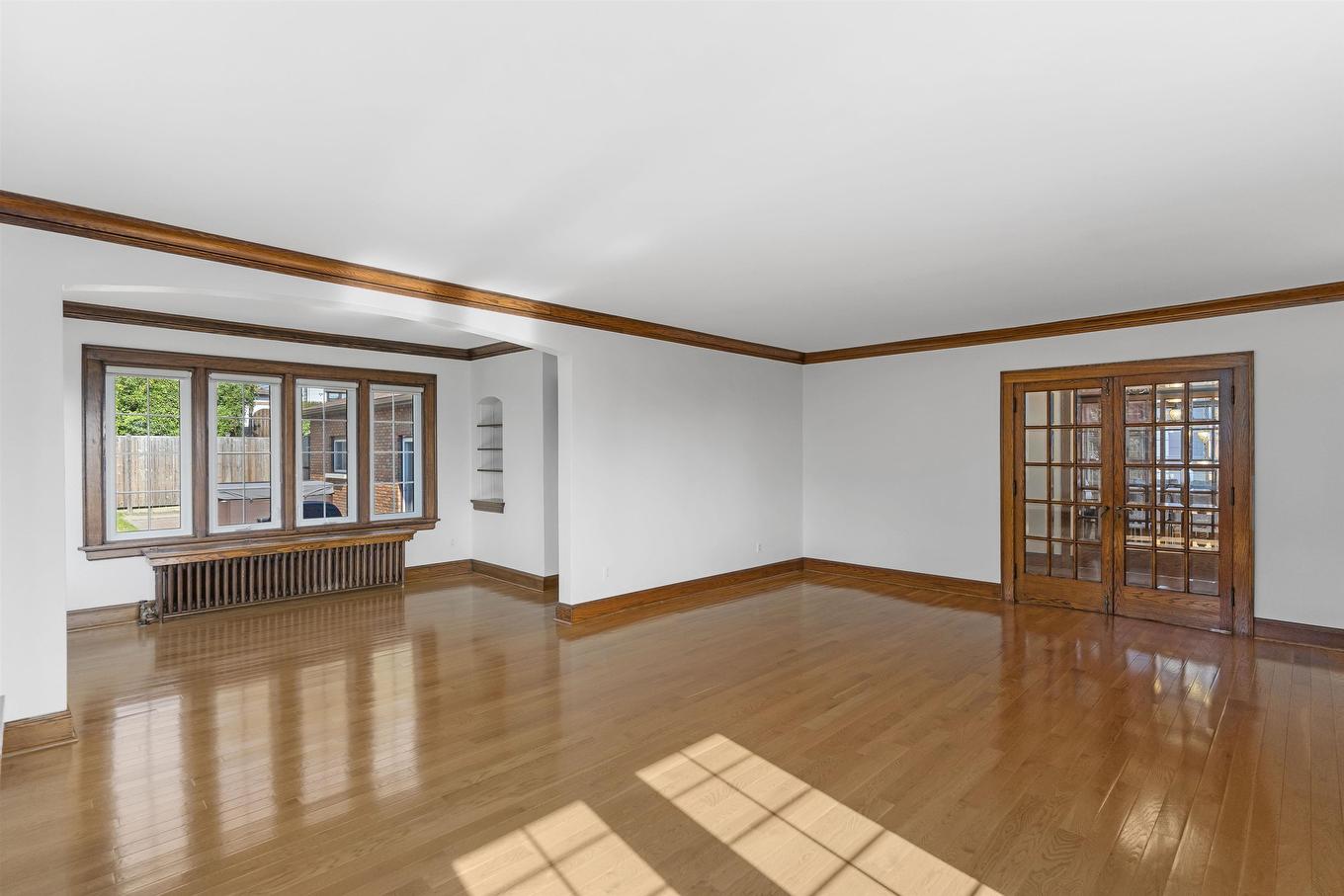 144 High Street S, Thunder Bay, ON - Indoor Photo Showing Other Room