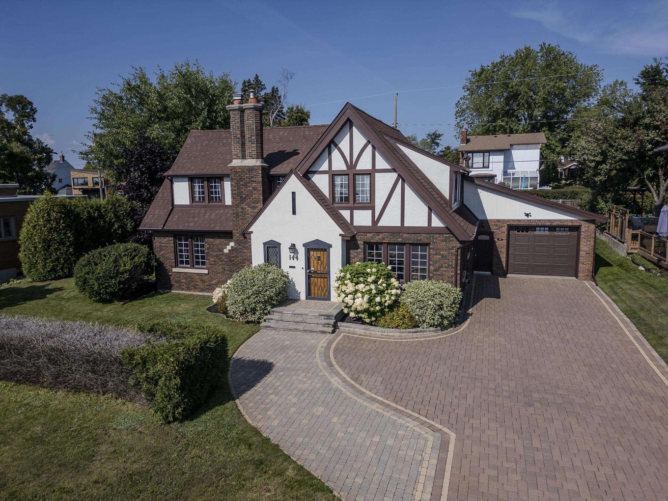 144 High Street S, Thunder Bay, ON - Outdoor