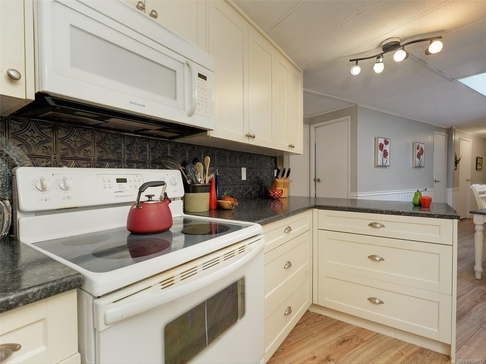 97-5838 Blythwood Rd, Sooke, BC