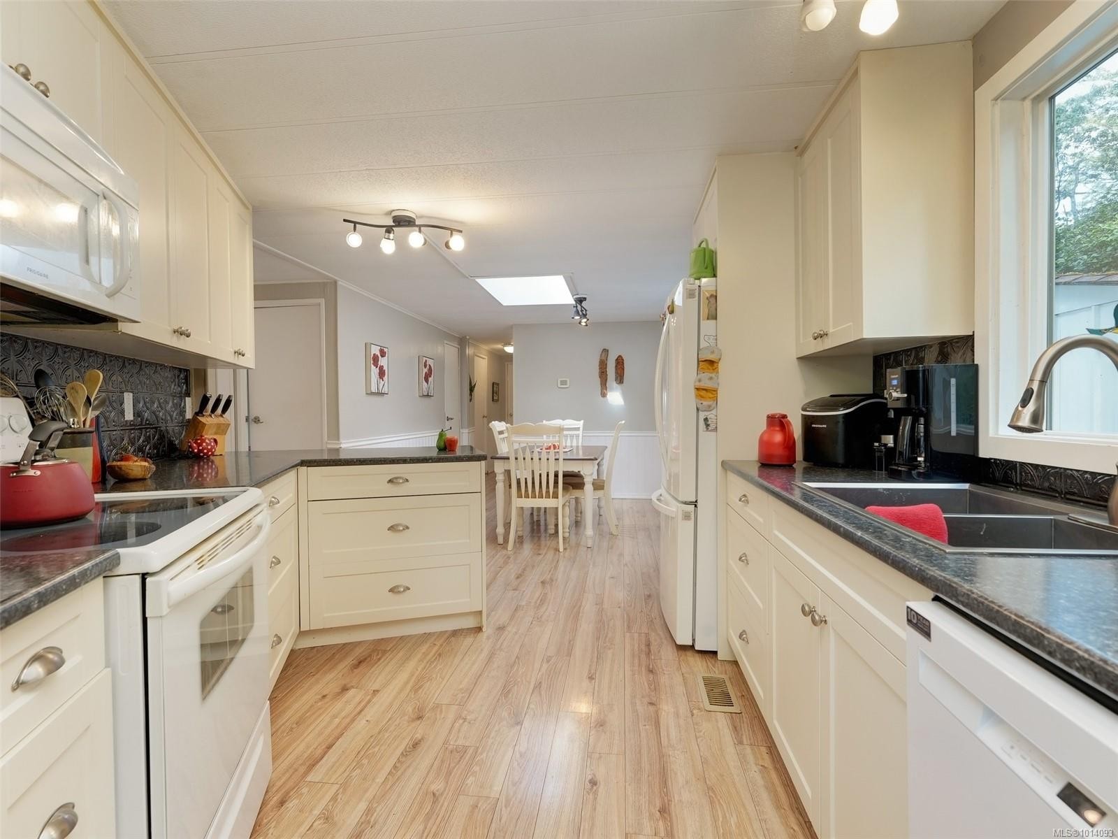 97-5838 Blythwood Rd, Sooke, BC