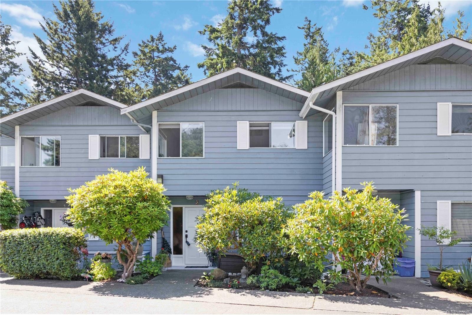 2-6110 Seabroom Rd, Sooke, BC