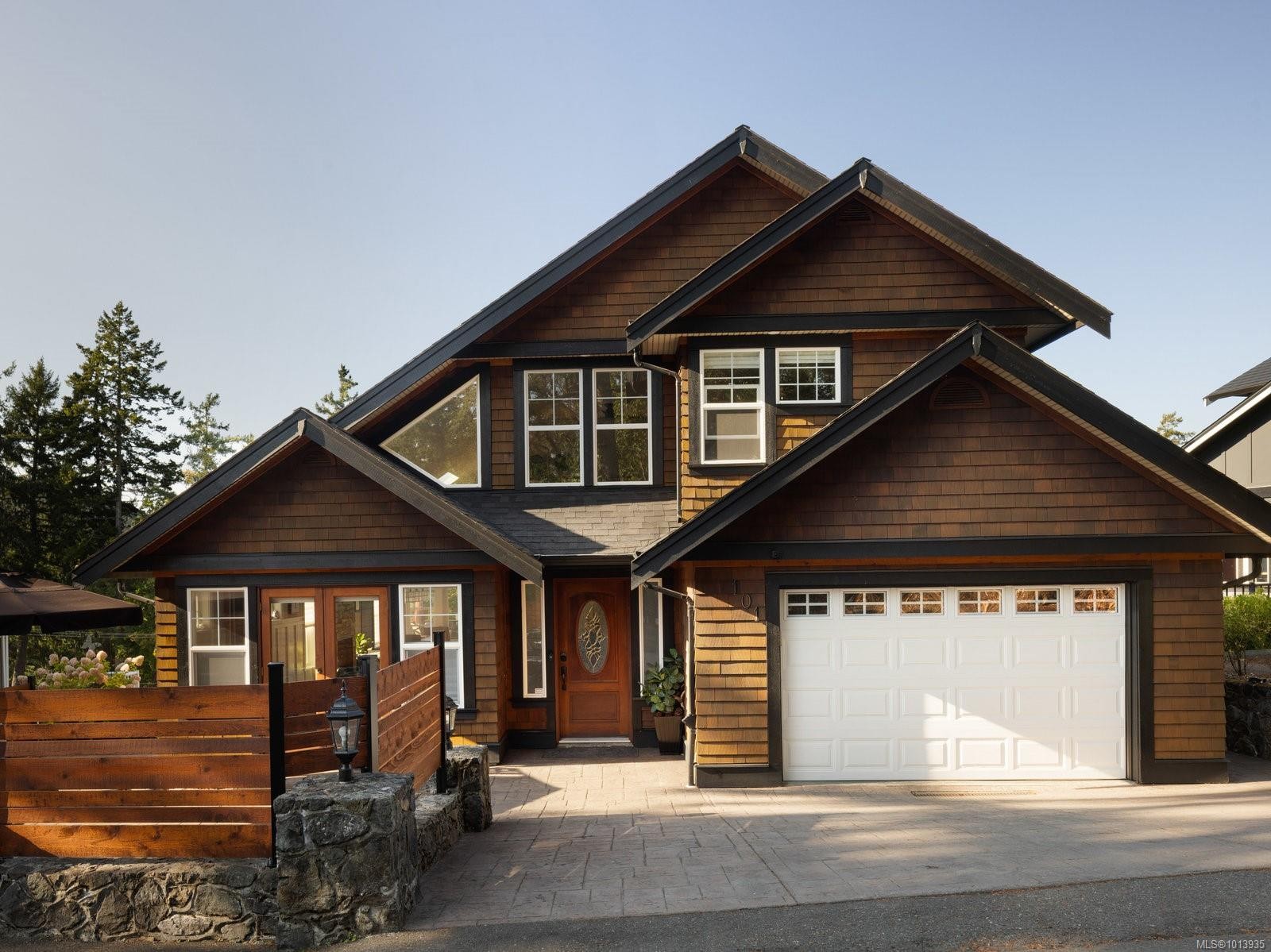 101 Gibraltar Bay Dr, View Royal, BC