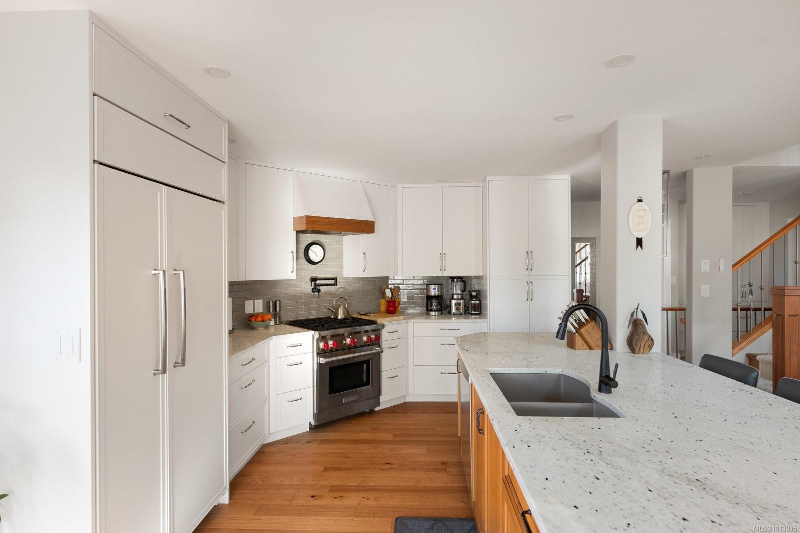 101 Gibraltar Bay Dr, View Royal, BC