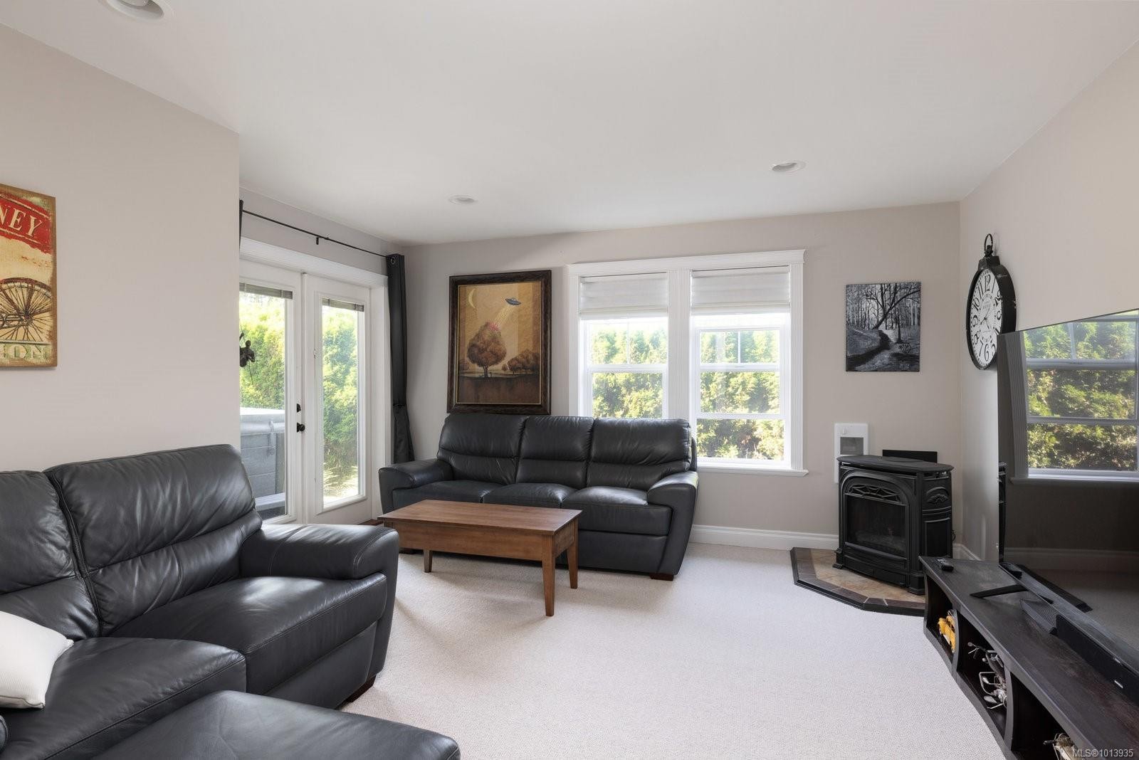 101 Gibraltar Bay Dr, View Royal, BC