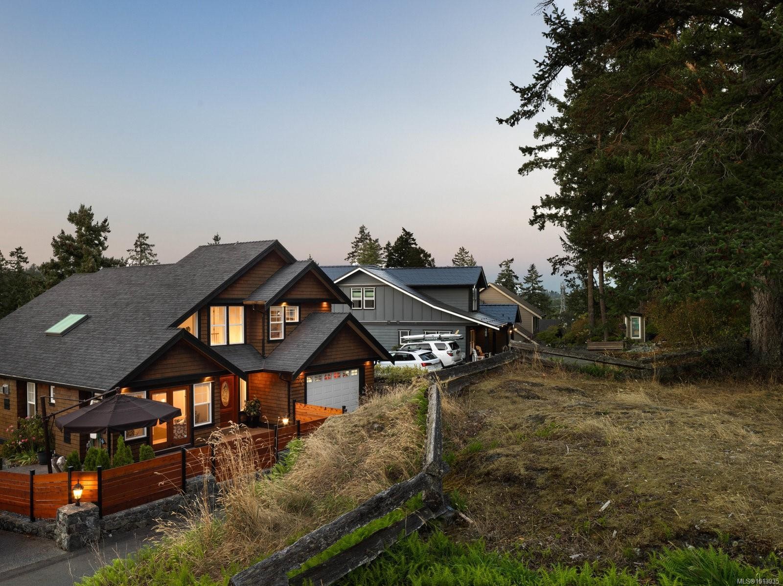 101 Gibraltar Bay Dr, View Royal, BC