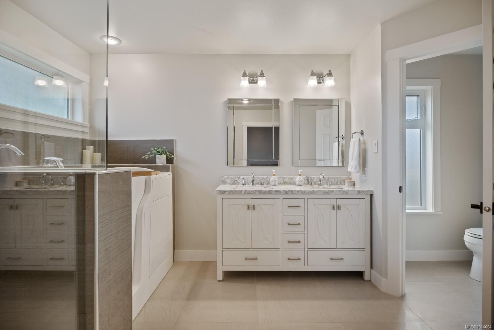 955 Royal Dornoch Dr, Qualicum Beach, BC