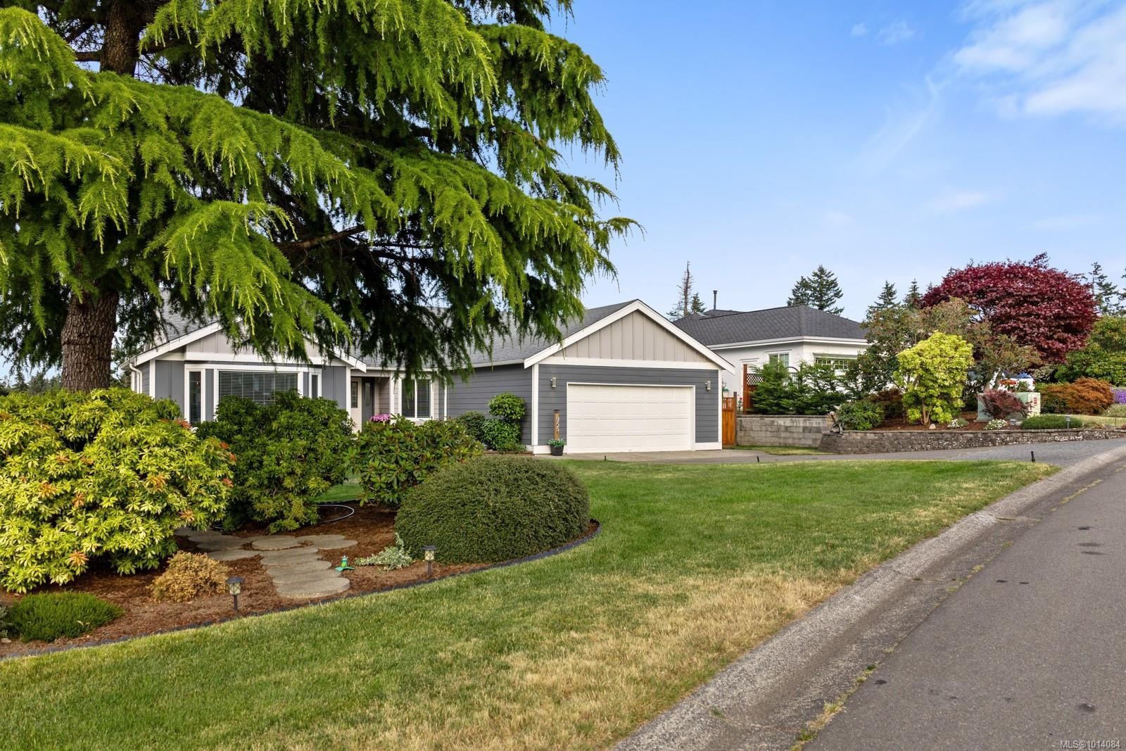 955 Royal Dornoch Dr, Qualicum Beach, BC