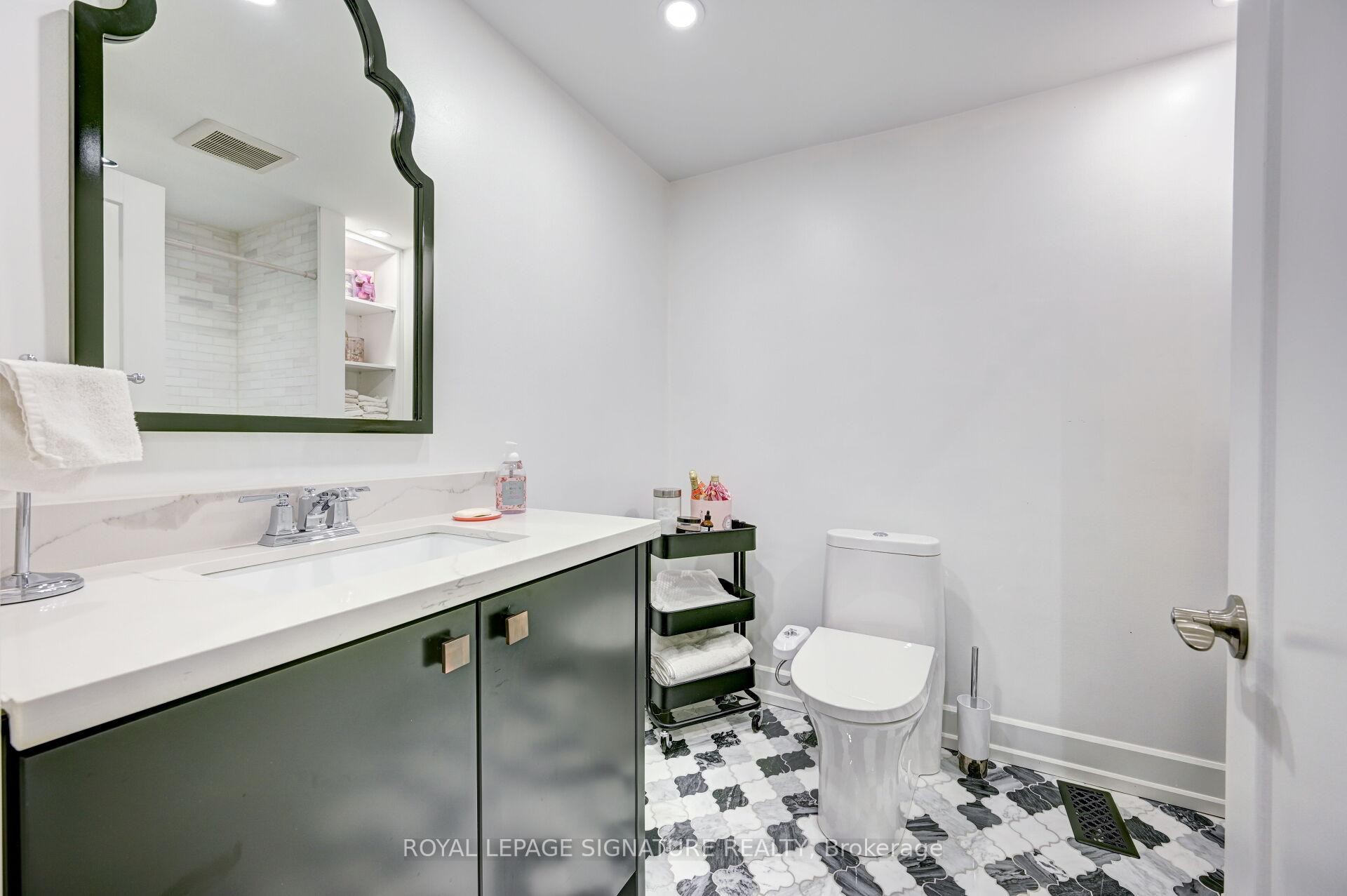 3035 Saracen Court, Mississauga, ON - Indoor Photo Showing Bathroom