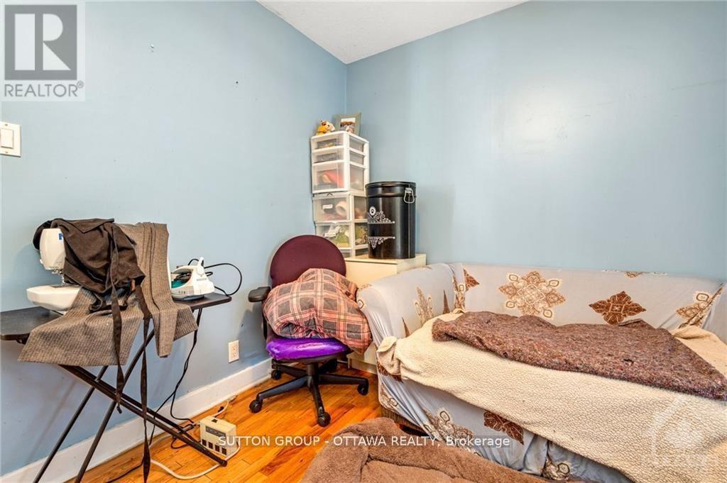 846 St Laurent Boulevard, Ottawa, ON - Indoor