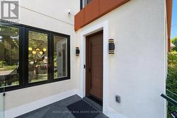 Modern Luxury in an Unrivalled Oakville Setting! -