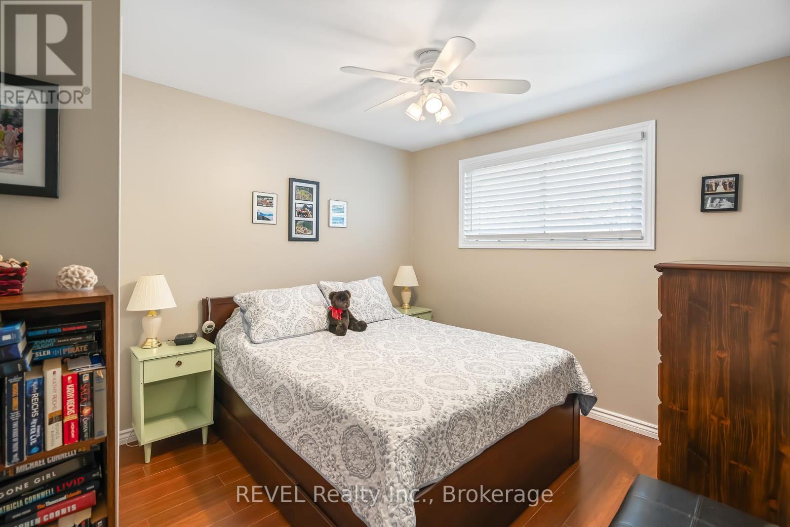 9 Fitzroy Lane, St. Catharines (Bunting/Linwell), ON - Indoor Photo Showing Bedroom