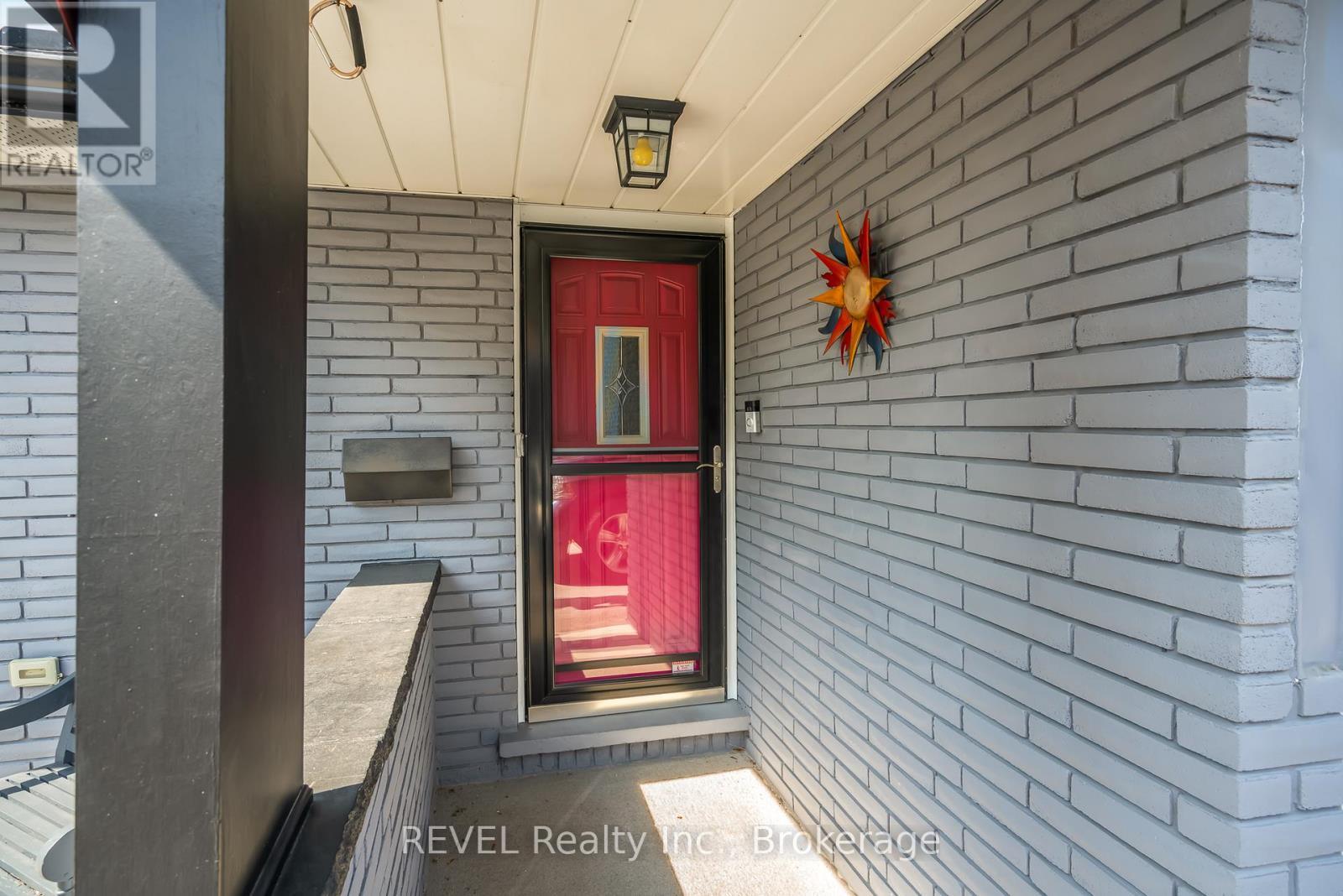 9 Fitzroy Lane, St. Catharines (Bunting/Linwell), ON - Outdoor With Exterior