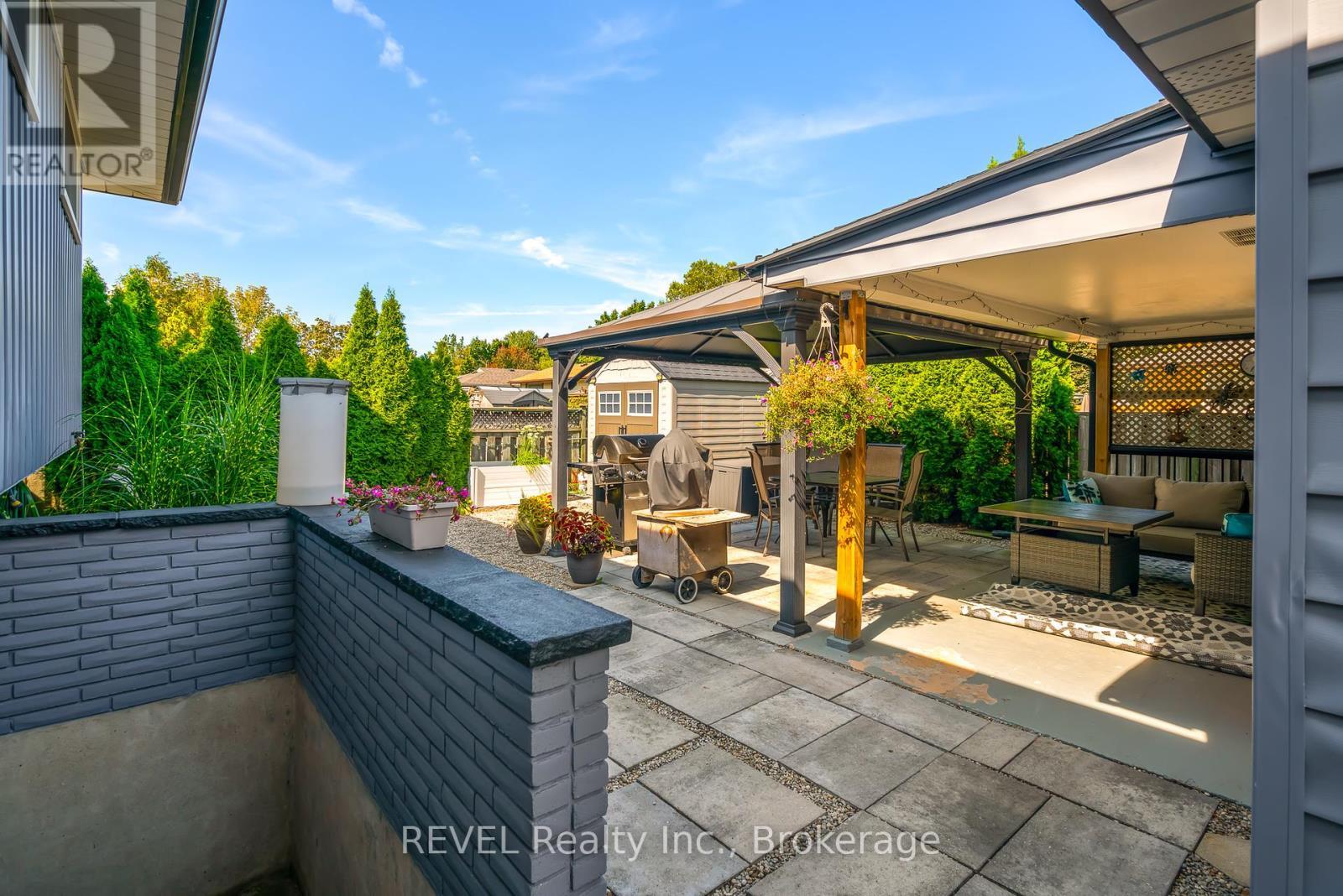 9 Fitzroy Lane, St. Catharines (Bunting/Linwell), ON - Outdoor