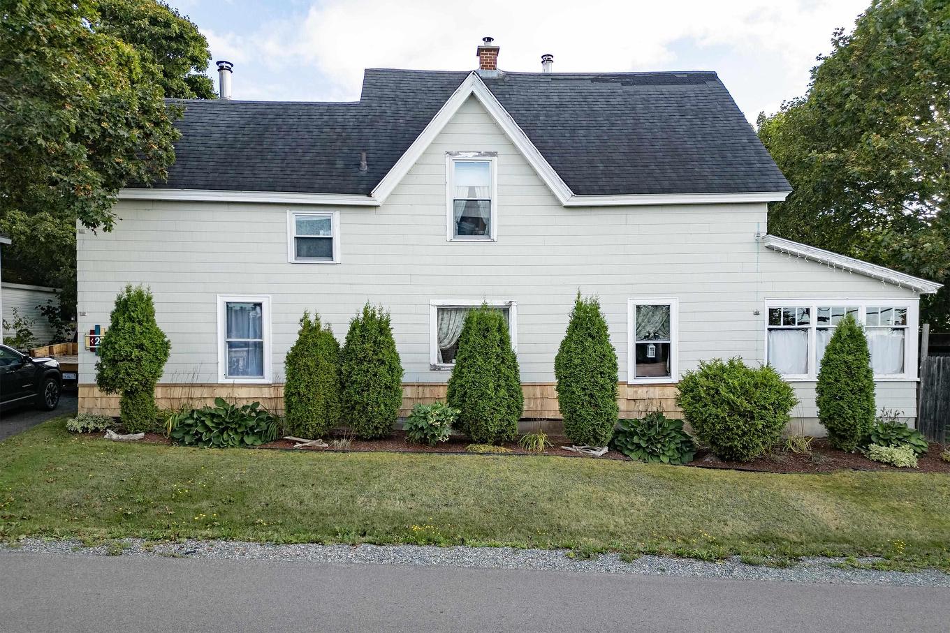 26 Starr Street, Springhill, NS