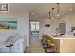 Island and hall to walk out deck - Level 3 -