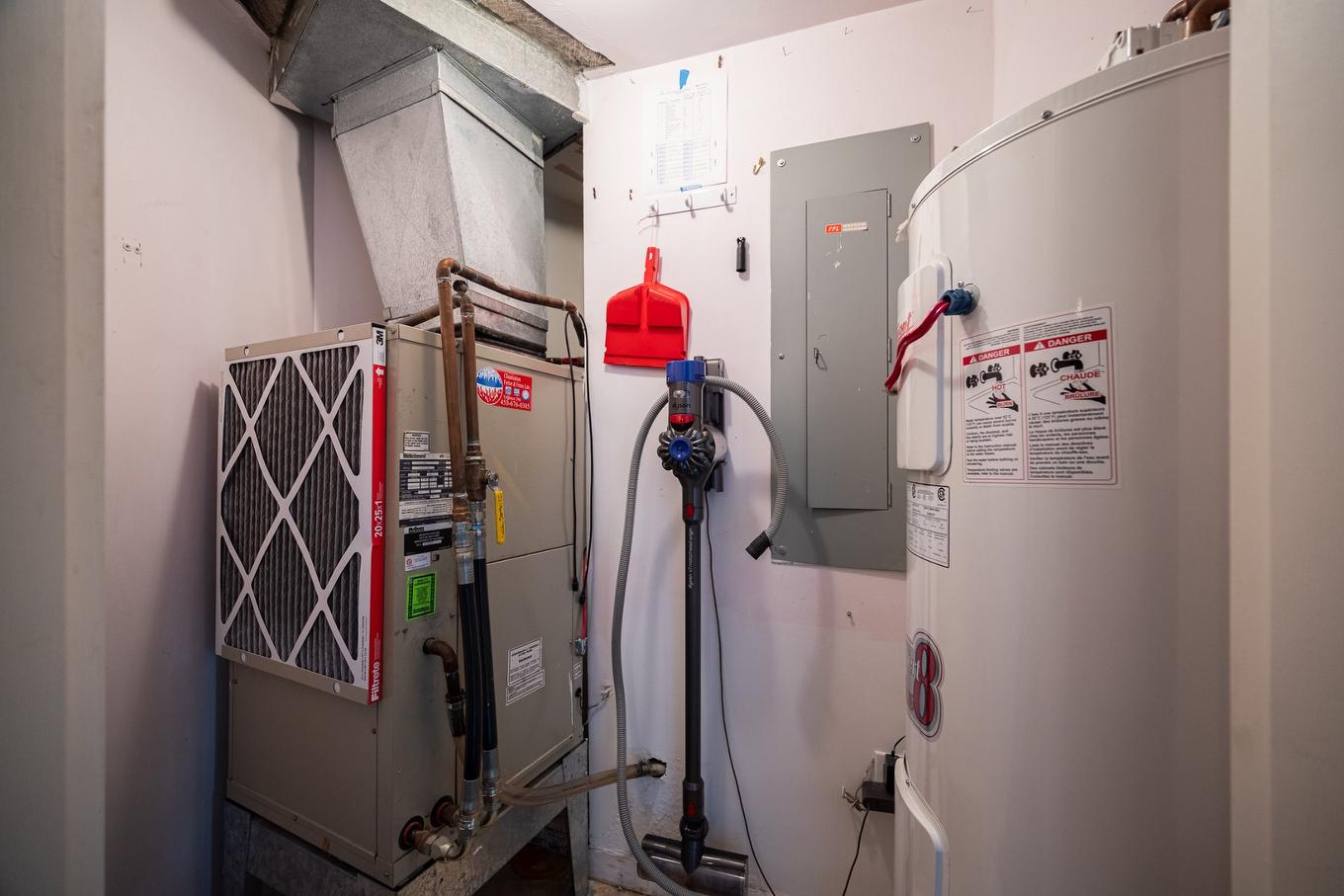 Rangement - 1203-5105 Boul. De L'Assomption, Montréal (Rosemont/La Petite-Patrie), QC - Indoor Photo Showing Basement