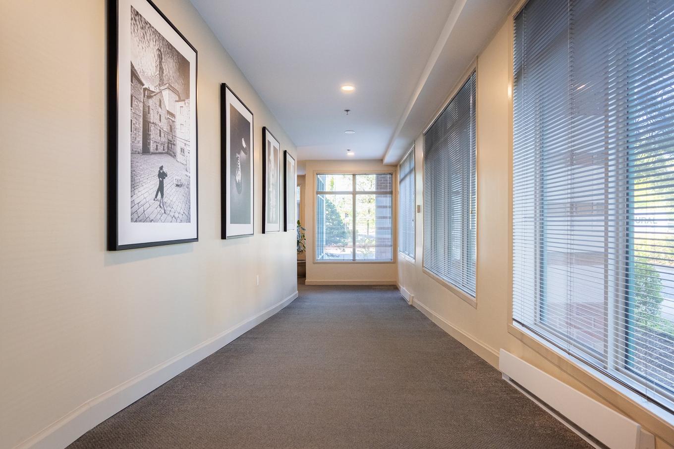 Corridor - 1203-5105 Boul. De L'Assomption, Montréal (Rosemont/La Petite-Patrie), QC - Indoor Photo Showing Other Room