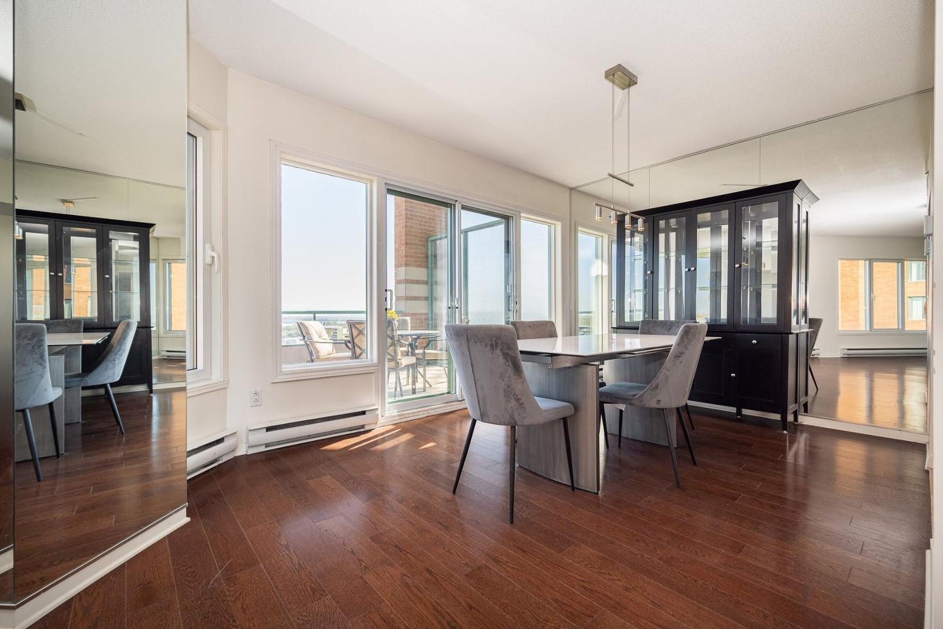 Salle à manger - 1203-5105 Boul. De L'Assomption, Montréal (Rosemont/La Petite-Patrie), QC - Indoor Photo Showing Dining Room