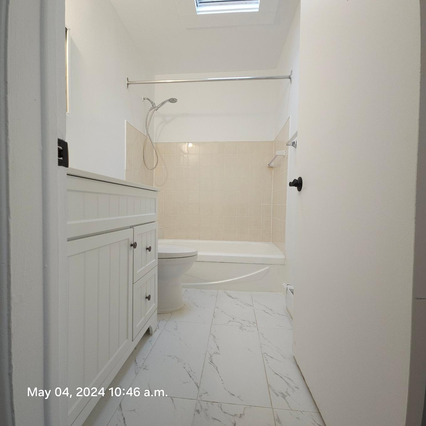 Salle de bains - 4334 Rue De Naples, Montréal (Saint-Léonard), QC -