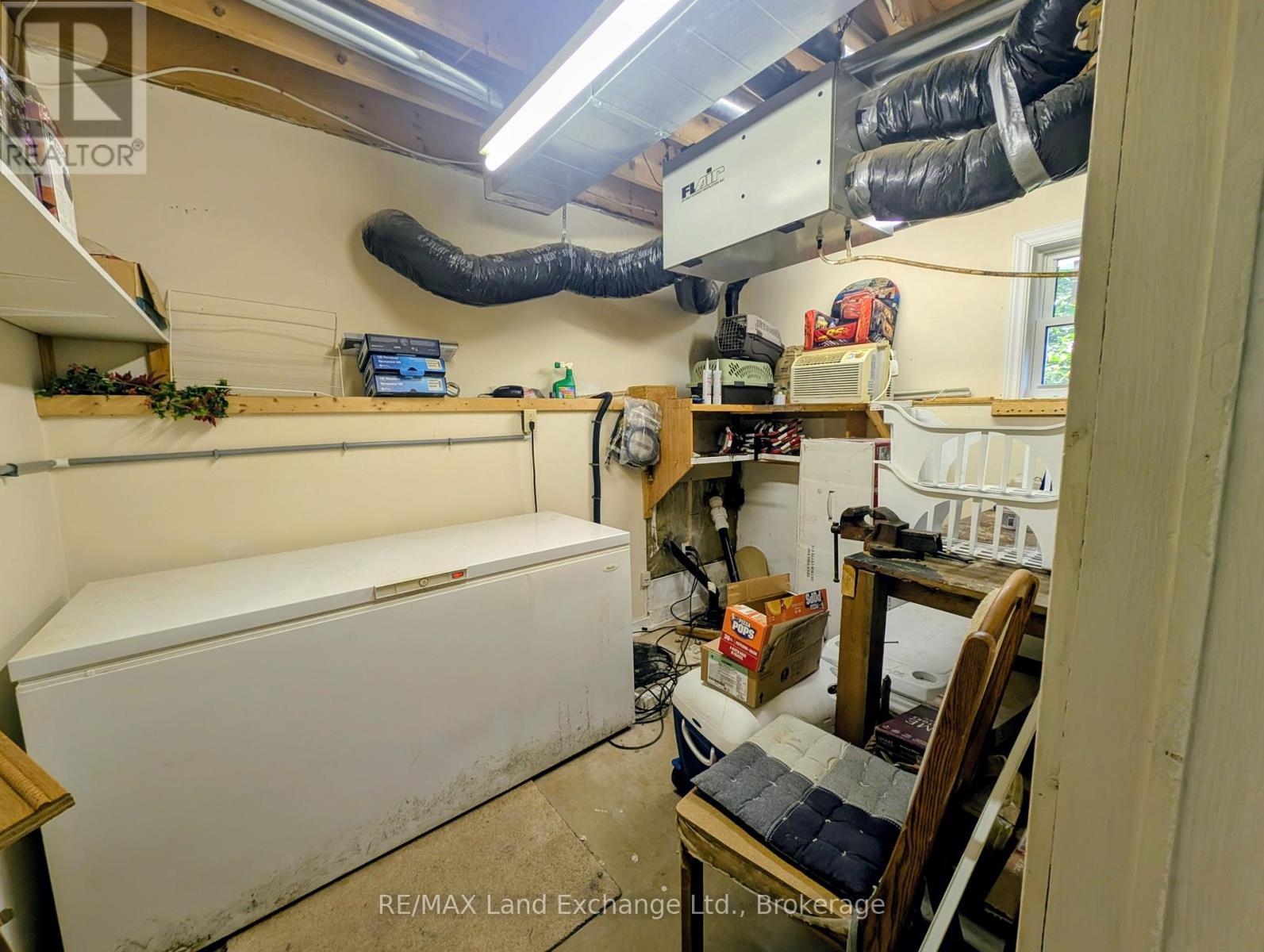 utility room - 315045 Highway 6 Rr1 Highway, West Grey, ON - Indoor Photo Showing Laundry Room