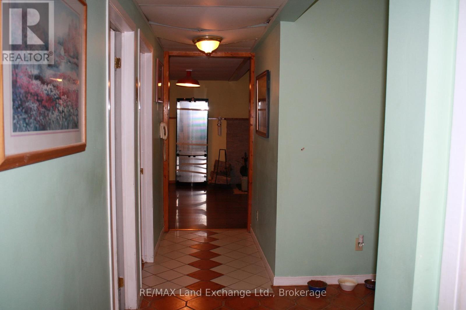main floor hallway - 315045 Highway 6 Rr1 Highway, West Grey, ON - Indoor Photo Showing Other Room