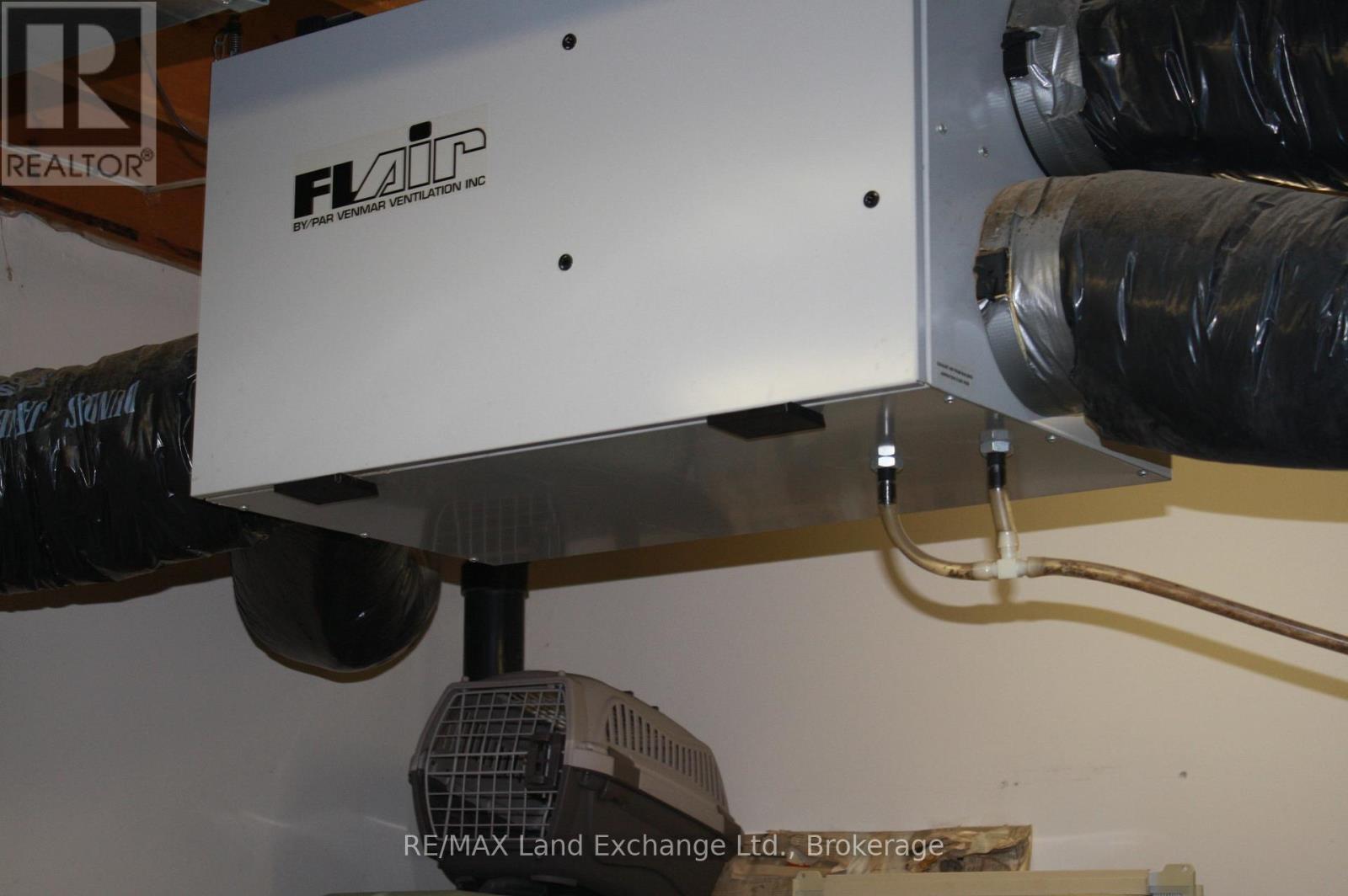 Fresh air circulation - 315045 Highway 6 Rr1 Highway, West Grey, ON - Indoor