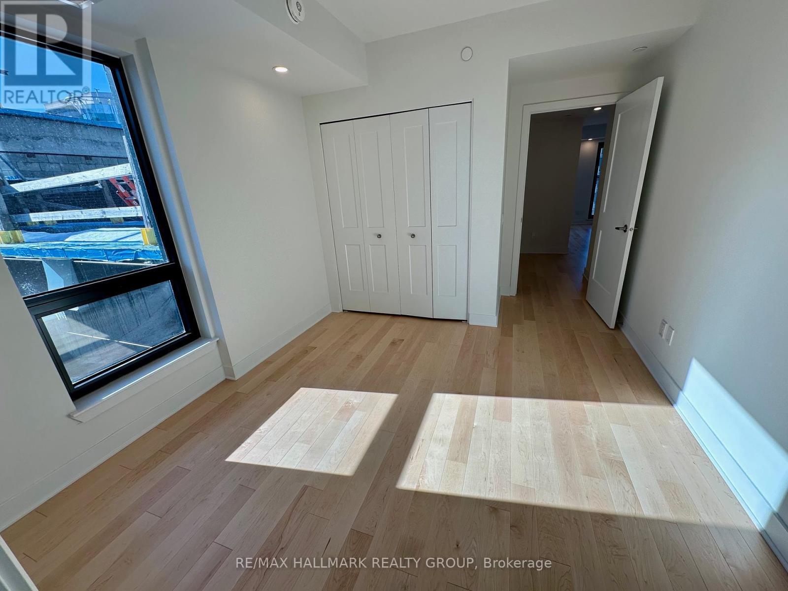 2001 - 180 George Street, Ottawa, ON - Indoor Photo Showing Other Room