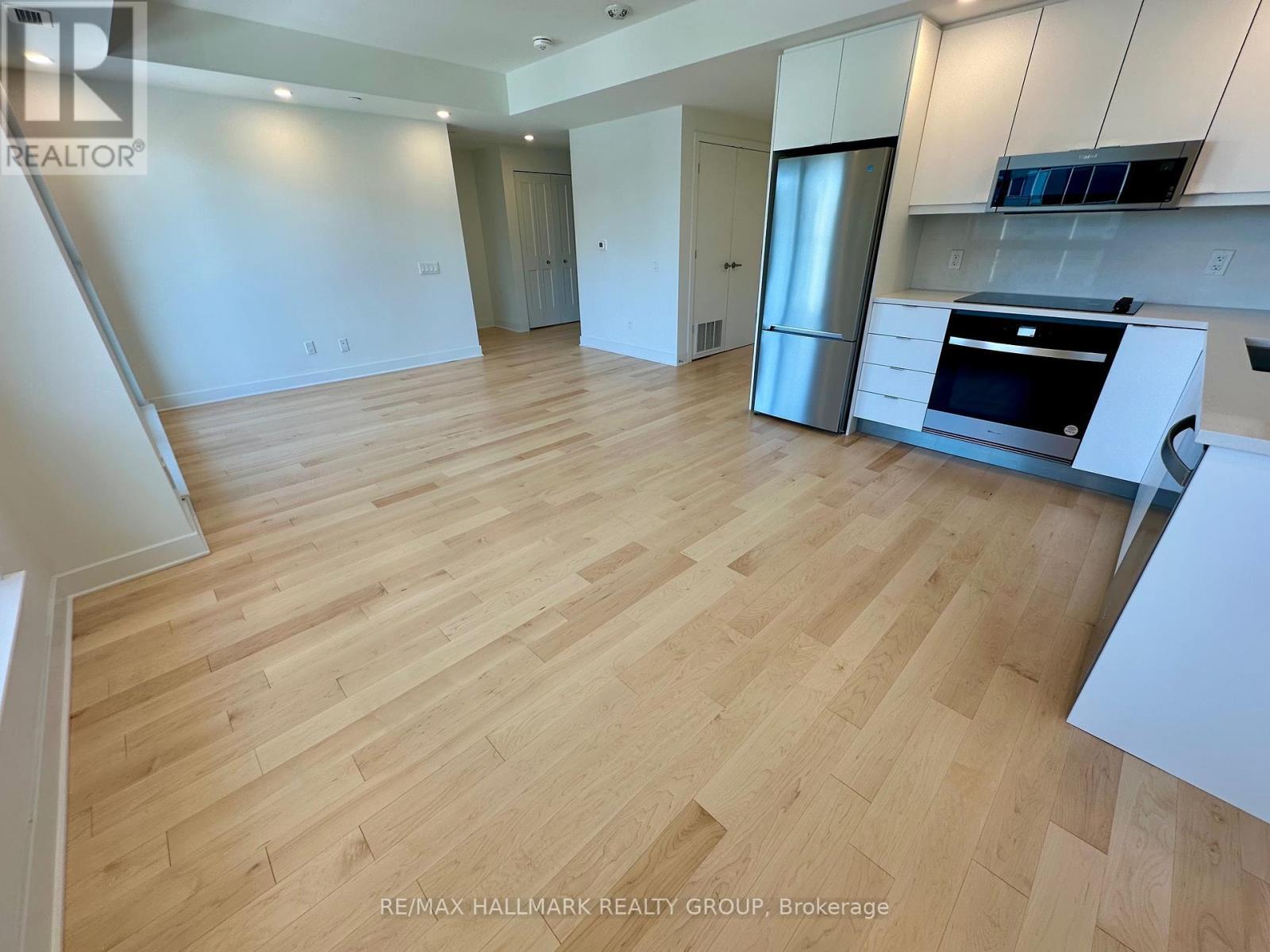 2001 - 180 George Street, Ottawa, ON - Indoor Photo Showing Kitchen
